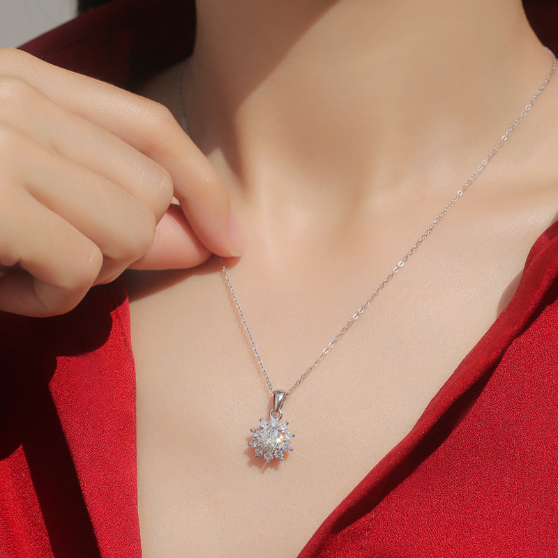 Sweet Moissanite CZ Snowflake New 925 Sterling Silver Necklace