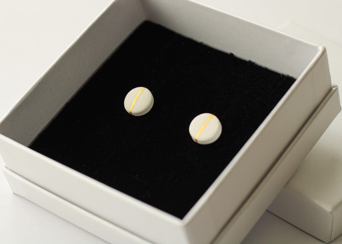 Golden Minimal white porcelain earring - small size